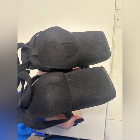 Cynthia Rowley Ankle Wrap Block Heel Shoes Sandals Black Size 8 New - Picture 5 of 7